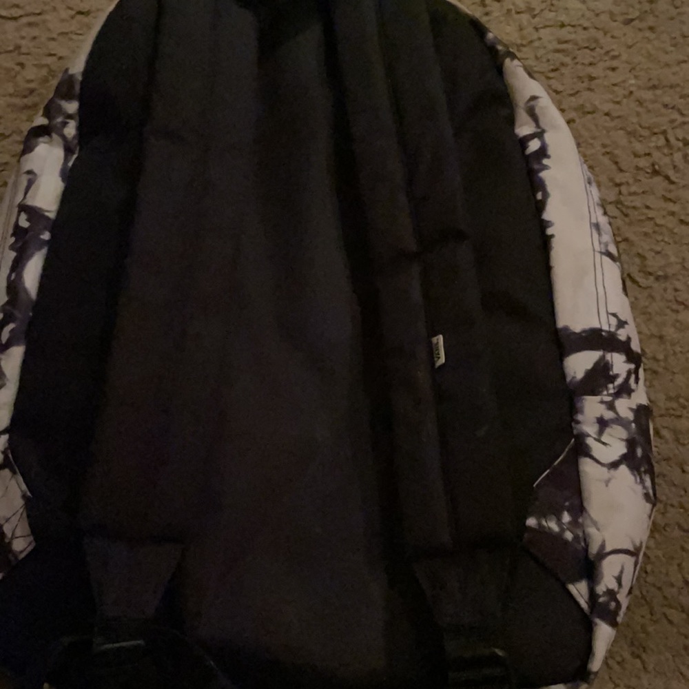 Backpack - Picture 2 of 4